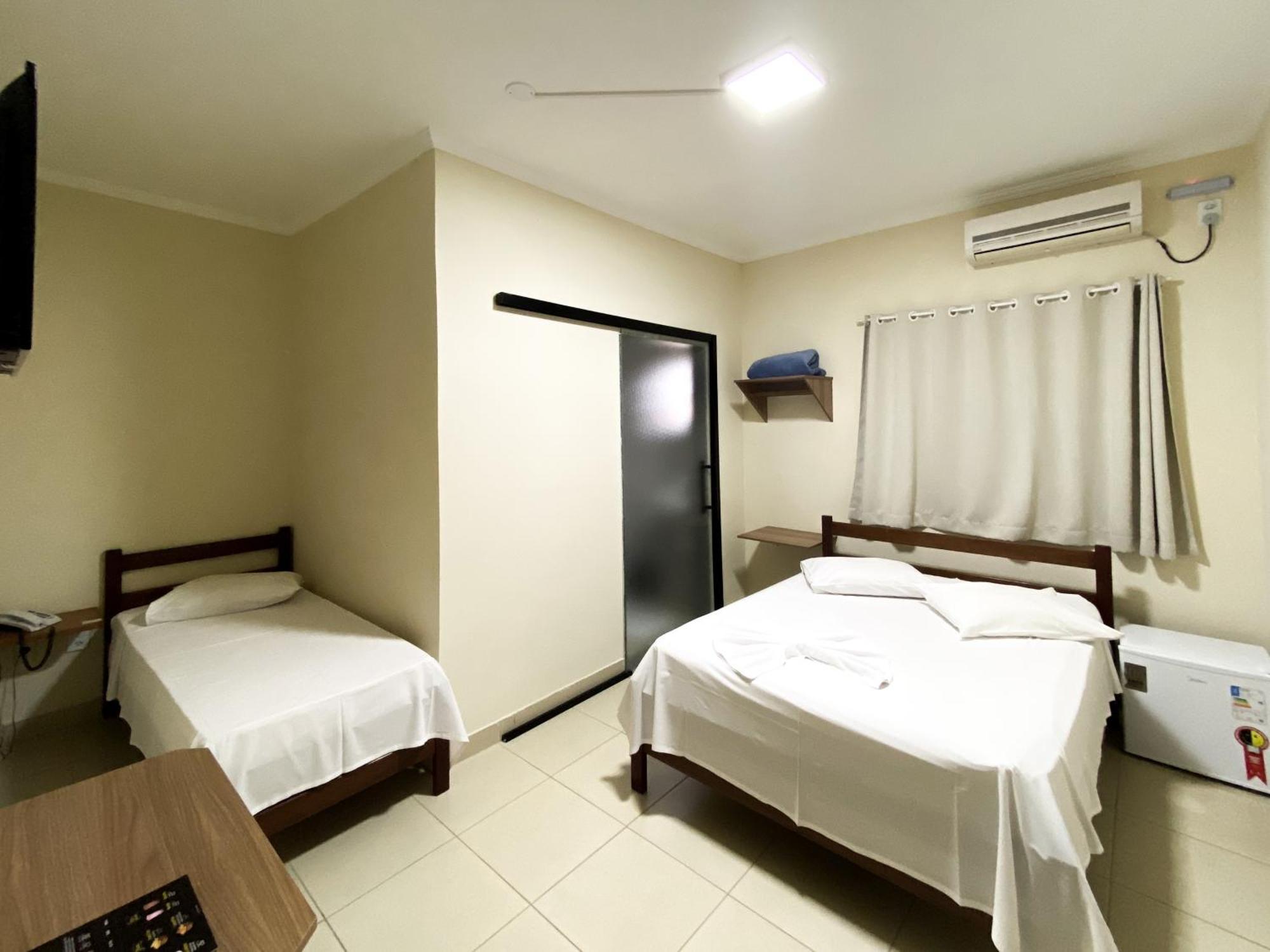 Hotel Graal Inn ケルス 部屋 写真